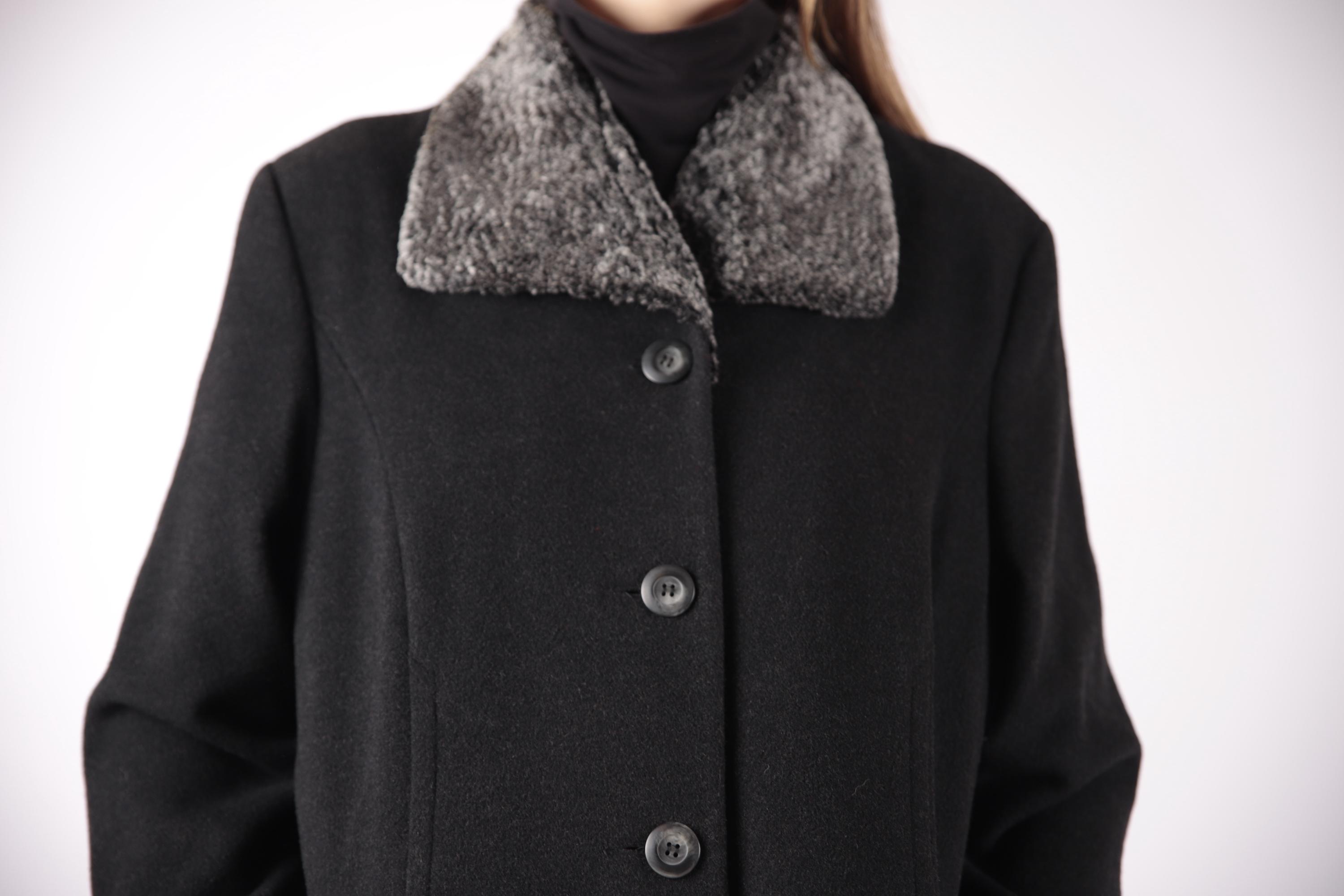 1970s Vintage Black Winter Coat Wool Autumn Overcoat Topcoat