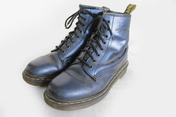 doc martens boots shiny