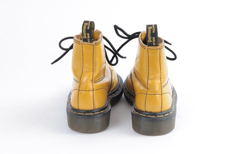 US3 Vintage Dr Martens Yellow Leather Doc Festival Punk Rocker Martens Boots Womens EU34 / US3 / UK1 image 5