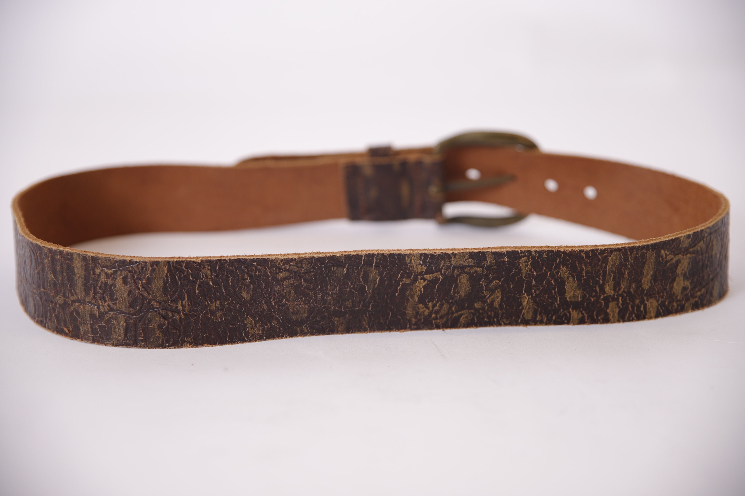 Vintage Brown Distressed Leather Cowboy Belt: Western Style  display picture 3