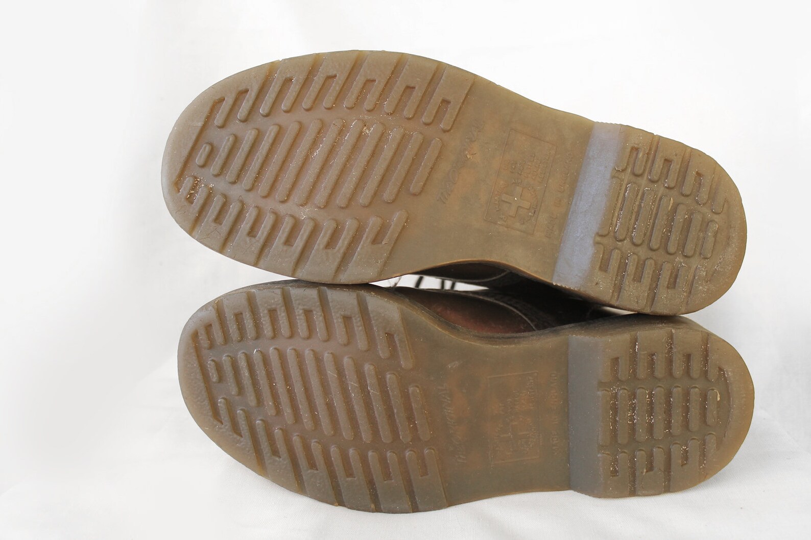 US6 Dr Martens violet brillant cuir Doc Martens bottes ...