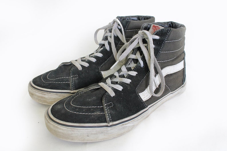 vansoffthewall skate shoes