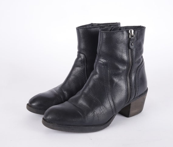 Black booties size 5 new arrivals