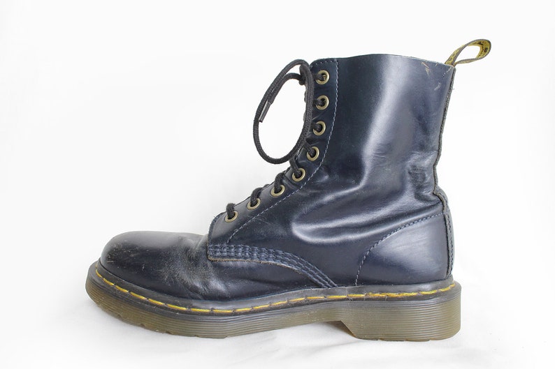 US7 Dr Martens Vintage Dark Navy Blue Leather Doc Martens Boots EU38 US7 UK5 for Women