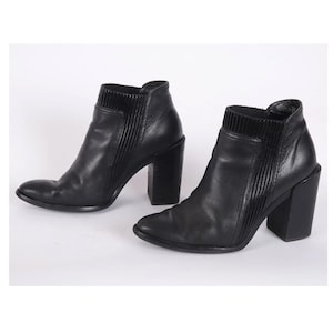 US7.5 Vintage Booties Black Pull On Leather Boots for Women size EU 38 UK 5.5 US 7.5