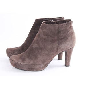 Vintage Suede Ankle Boots: Brown Leather Heels (US 9.5 / EU 40)