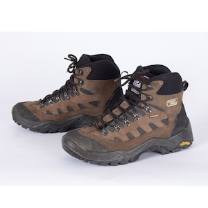 US9 Vintage Brown Snowfield Mountaineering Hiking Boots Climbing Trekking Boots Wild Trail Womens or Mens EU42 US9 UK8.5