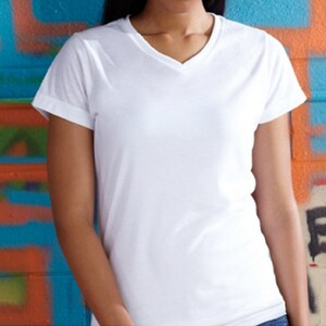 V-neck image