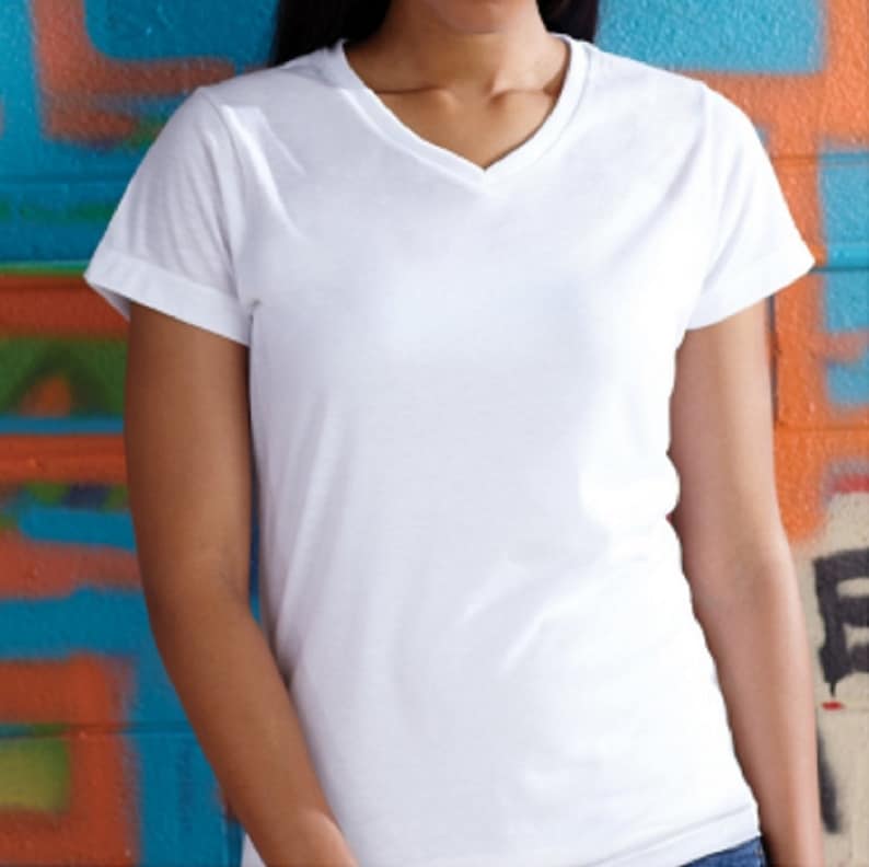 V-neck image