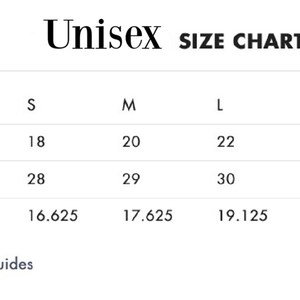 Op de afbeelding: Unisex maattabel met breedte, lengte en lengte van de achterkant van de mouw in inches voor maten S, M, L, XL, 2XL en 3XL.