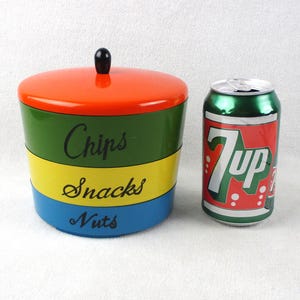 Recipiente apilable para servir y almacenar, lacado, Japón, redondo, para patatas fritas, aperitivos, frutos secos, servir, naranja, azul, verde, amarillo, vintage de los años 60, utensilios de cocina y bar. imagen 2