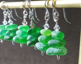 Boucles d'oreilles sapin de Noël || Boucles d'oreilles en verre de mer || Bijoux de vacances