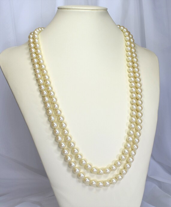 Elegant 27 Inch Double Strand Off White Faux Pear… - image 4