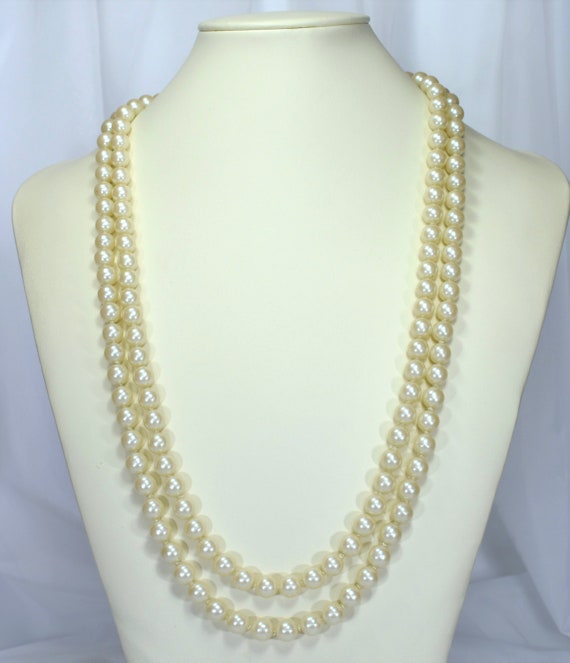 Elegant 27 Inch Double Strand Off White Faux Pear… - image 3