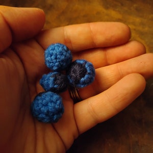 Crochet Blueberries: Acrylic Yarn Pretend Play Food