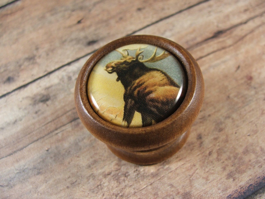 Moose Cabinet Hardware Knob Pull Handle In Wood For Cabinet Door