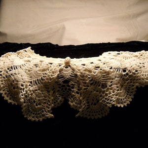 Crochet Collars Blue And White2 image 5