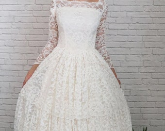 1950s Lace Wedding Dress XXS XS | Off White Tiered Layered  |40s 50s Vintage Romantic Cream Retro Bridal Satin Tulle Crinoline Gown