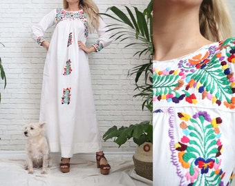Vintage 60s 70s OAXACAN Maxi Dress Mexican Long Sleeve Hand Embroidered 70's Floral Cotton Handmade Artisan Hippie Boho Wedding White Small