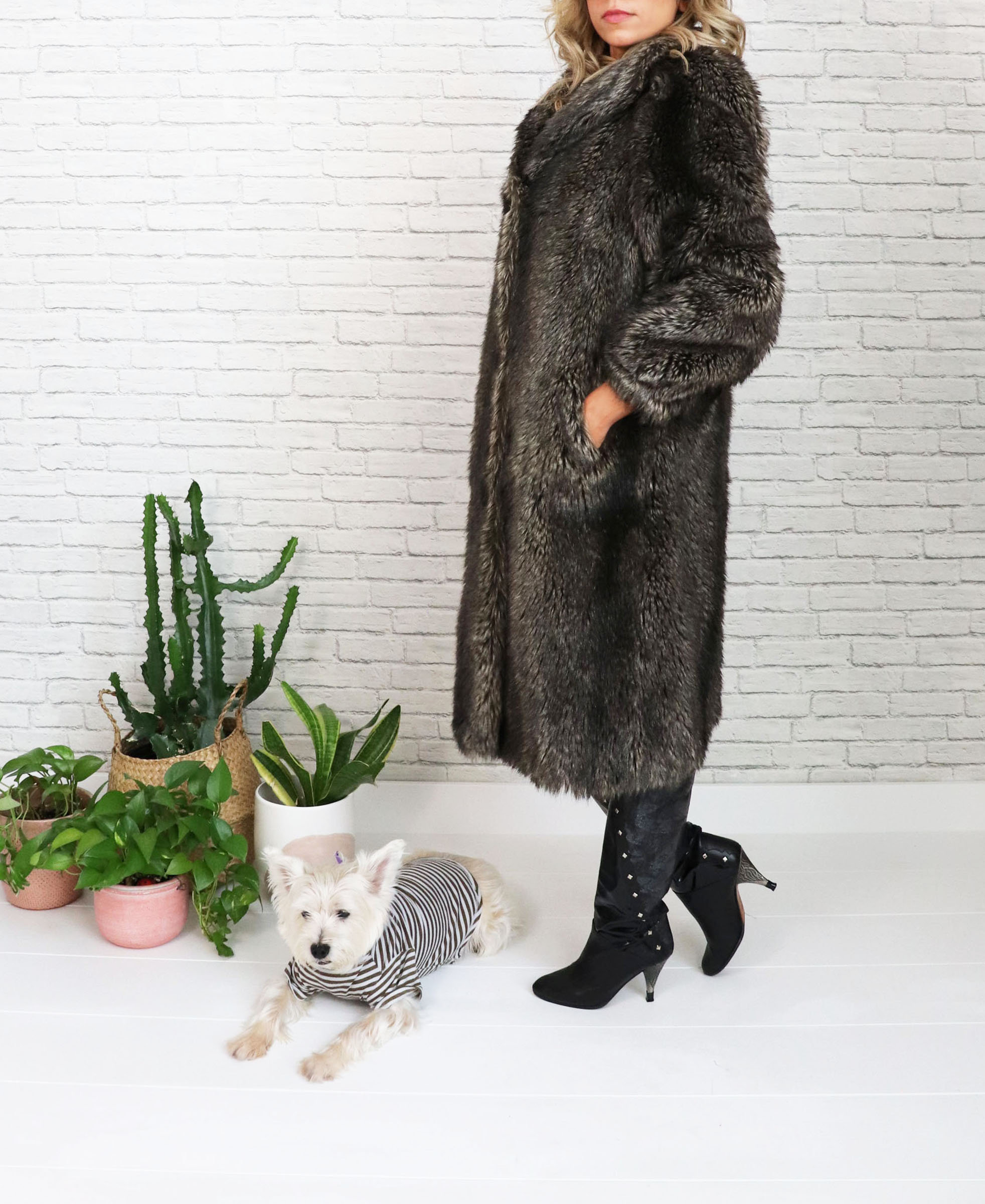 1980's Faux Fur Coat, Small Size, US 4 to US 6, Glamorous