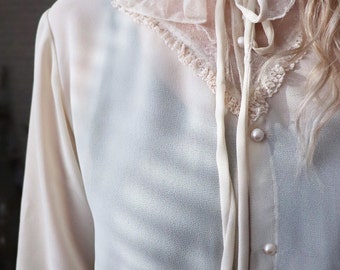 40s Victorian Ruffle Bow Blouse | Small | Vintage Cream Beige Crinoline Button Down