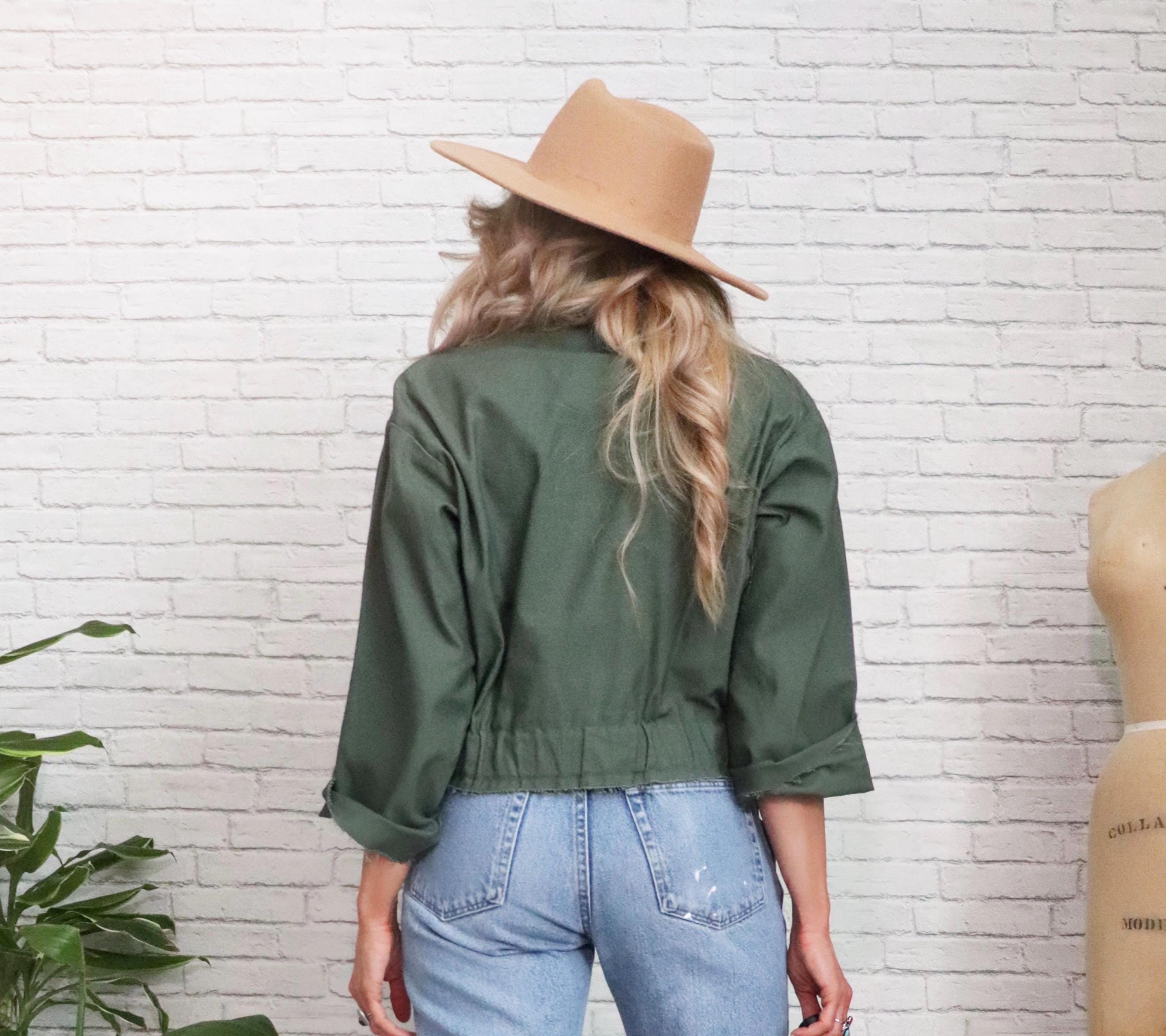 ジャケット・アウター Vintage Remake - Short Military Jacket Vintage Cropped Military Jacket | Upcycled Reworked Patched