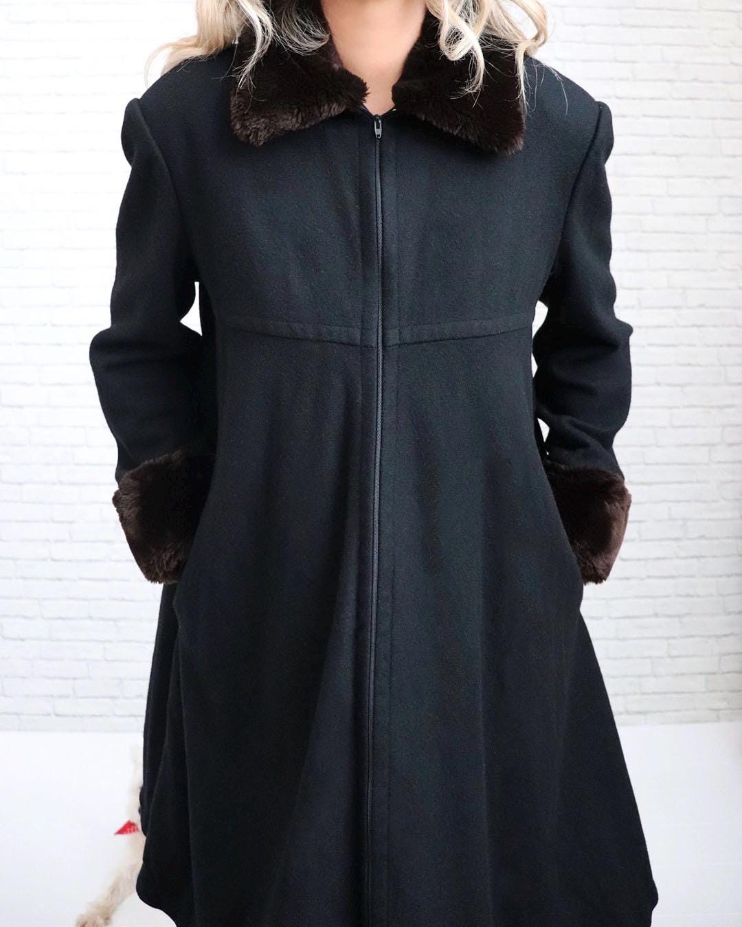 1990s Martine Sitbon ウールコート　黒　black y2k Martine Sitbon Wool Swing Coat | Medium | Vintage Faux Fur