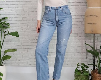 70s Faded Wrangler Jeans | 31 Waist | Light Medium Wash | Vintage Distressed Denim