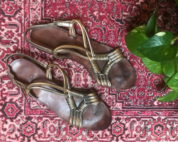 1980's Wooden Flat Sandals // 8  // Italian Bohem… - image 1