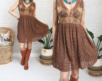 Vintage Earthy Brown Boho Mini Dress || Small Medium Size || Embroidered Rayon Short Length Made In India Tie Back Sleeveless Crinkle Gauze