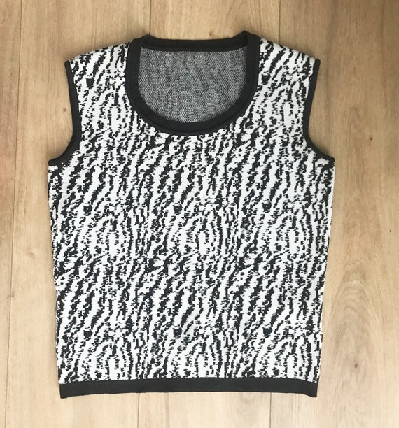 1980s Zebra Knit Top || Small Size || Stretchy Ra… - image 3