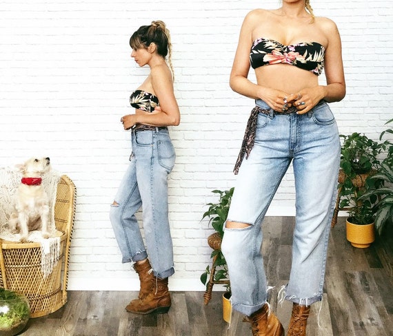 Distressed Lee Boyfriend Jeans • 30