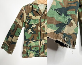 Vintage Camo Jacket | XS to Small Petite | 70's 80's