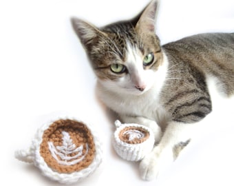 Stickad kattmynteleksak: Handgjord Latte Art-kaffekopp för katter