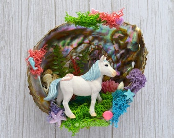 Mini Abalone Shell Sea Horse Sculpture Mermaid Wall Art Collage Equestrian Gifts for Beach Lover Handmade Ornament Desk Decor Kawaii Ocean