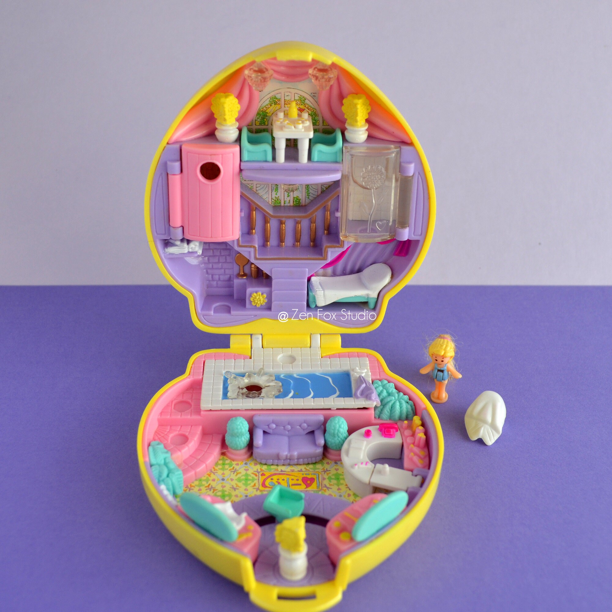 Polly Pocket – Coiffure Stylin’ Salon – Compact De Jeu – Vintage