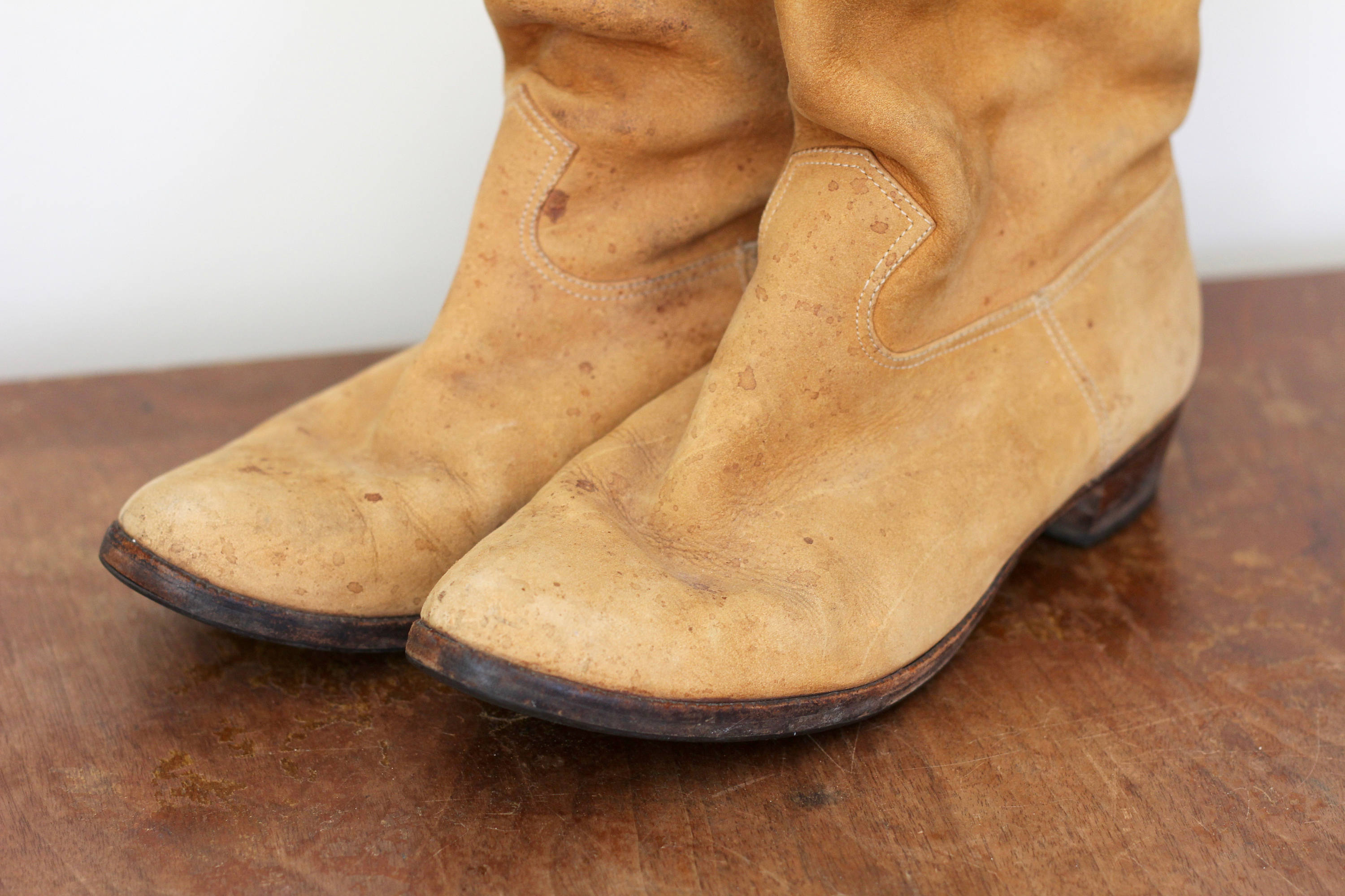Women's Suede Cowboy Boots Size 6 Leather Camel Light Brown Slip On