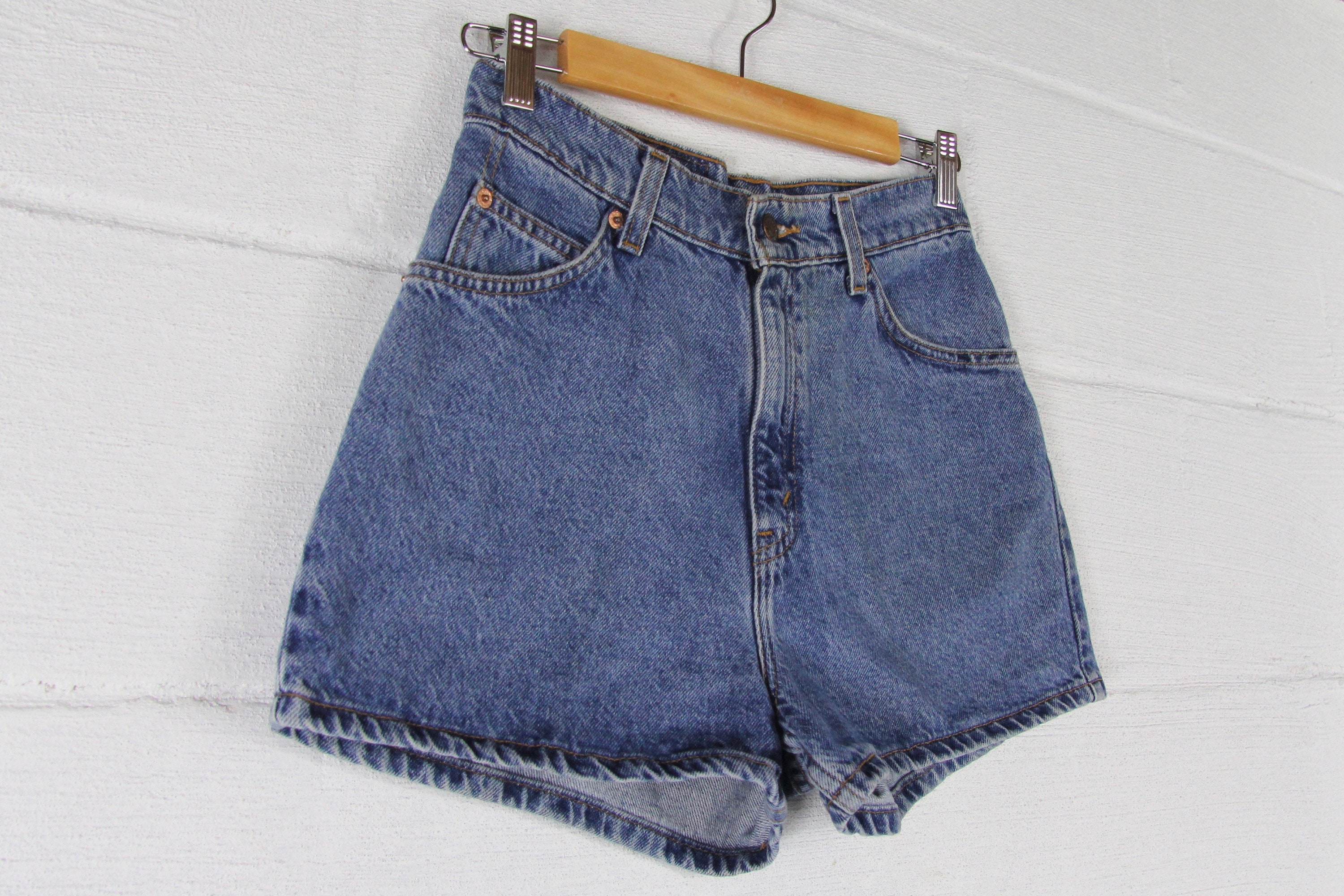 70's Orange Tab Levi's Denim Shorts Vintage Size Small 912 Slim Fit 26 Waist