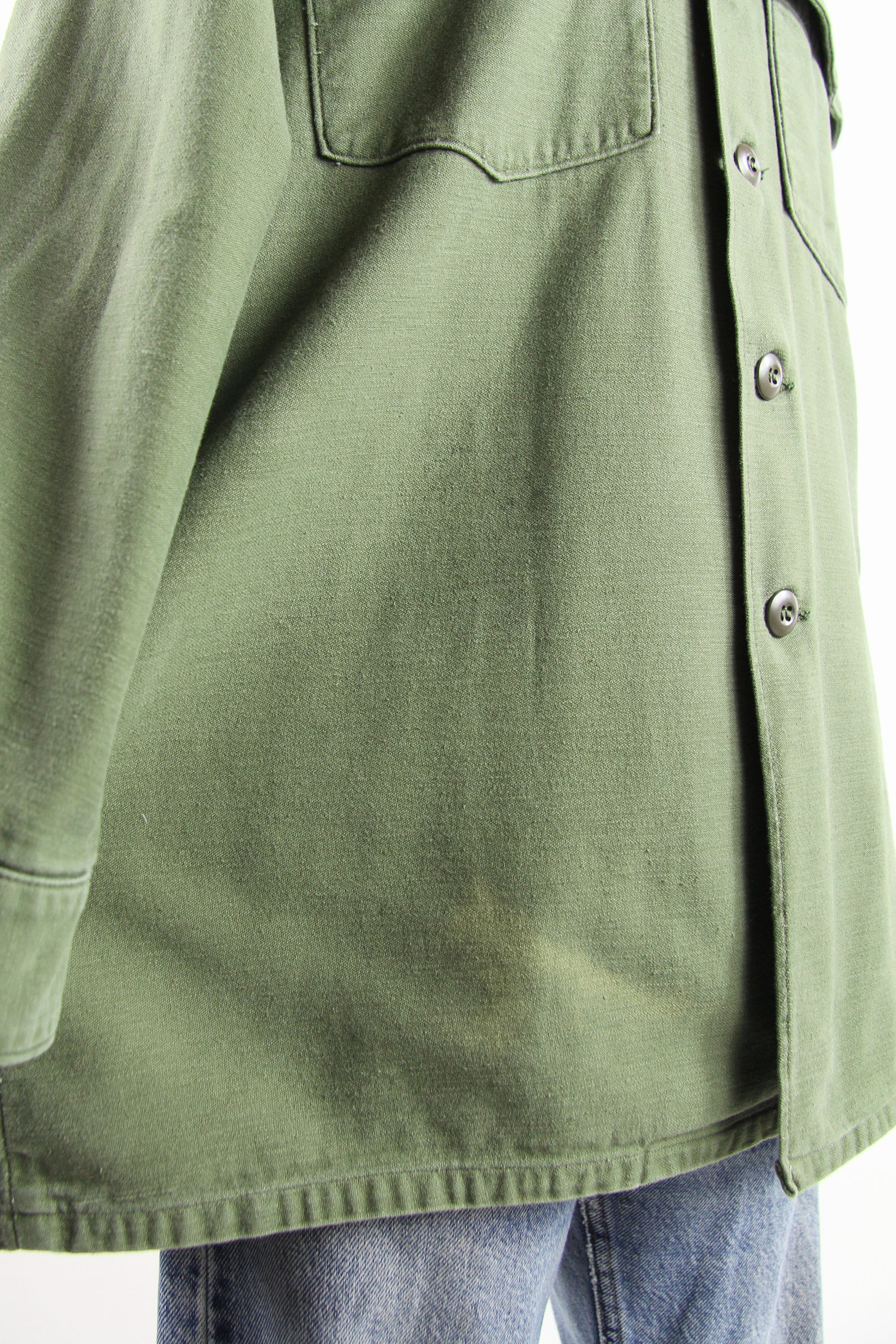 Men's Military Shirt Vintage Fatigue Green Army Button Down with Patches Long Sleeves Size