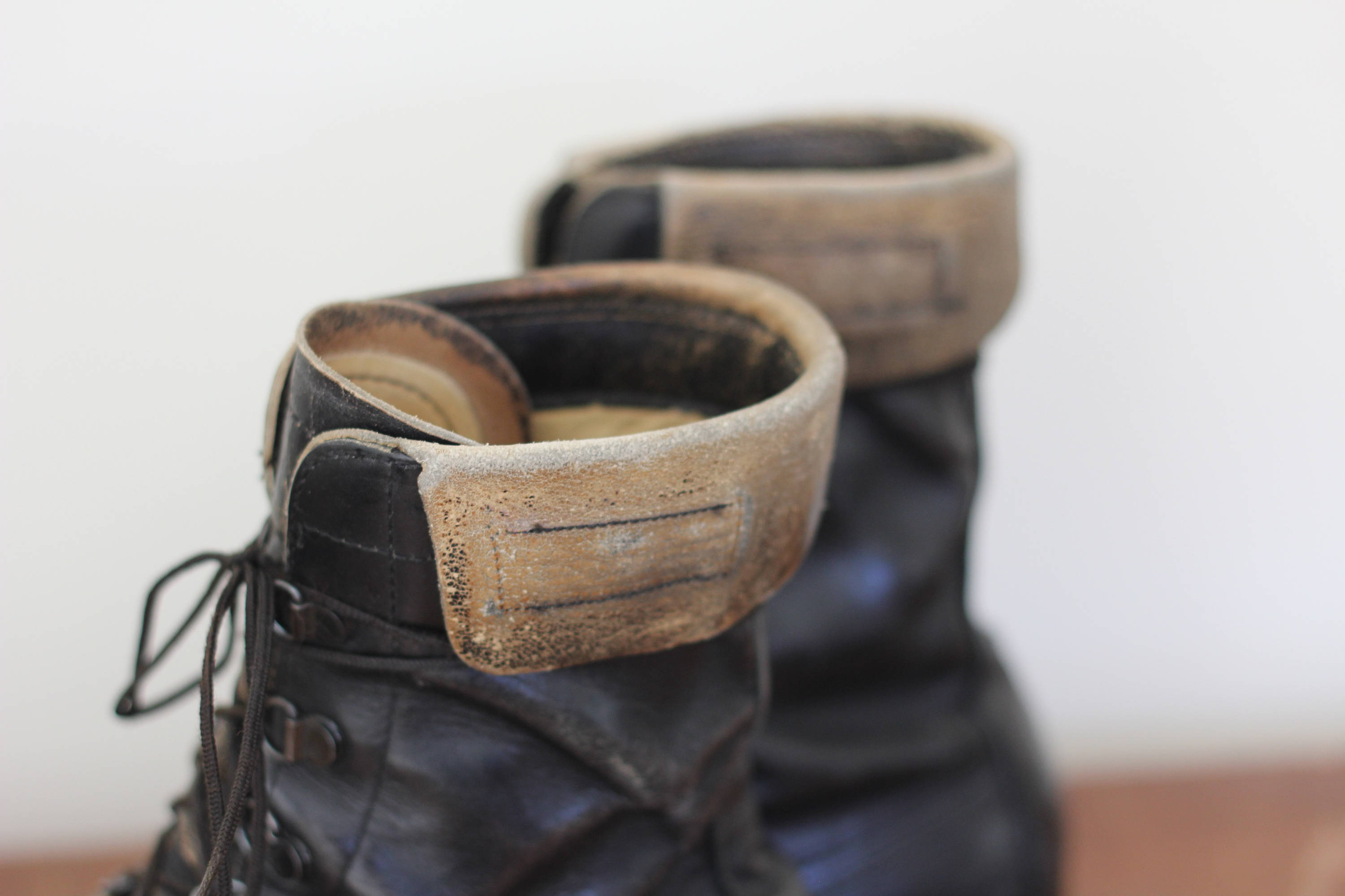 work shoes size 9