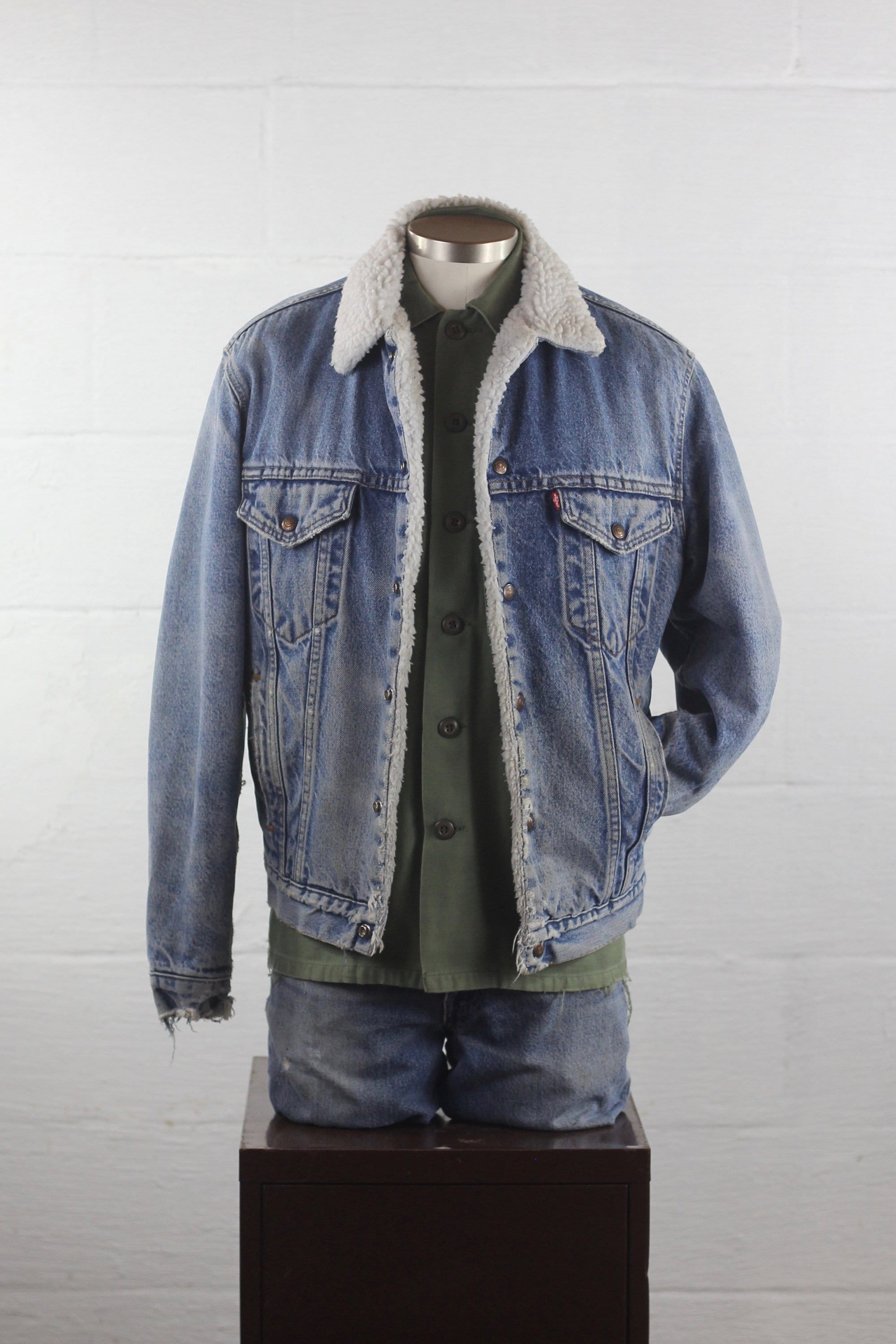 levis 1970 trucker jacket