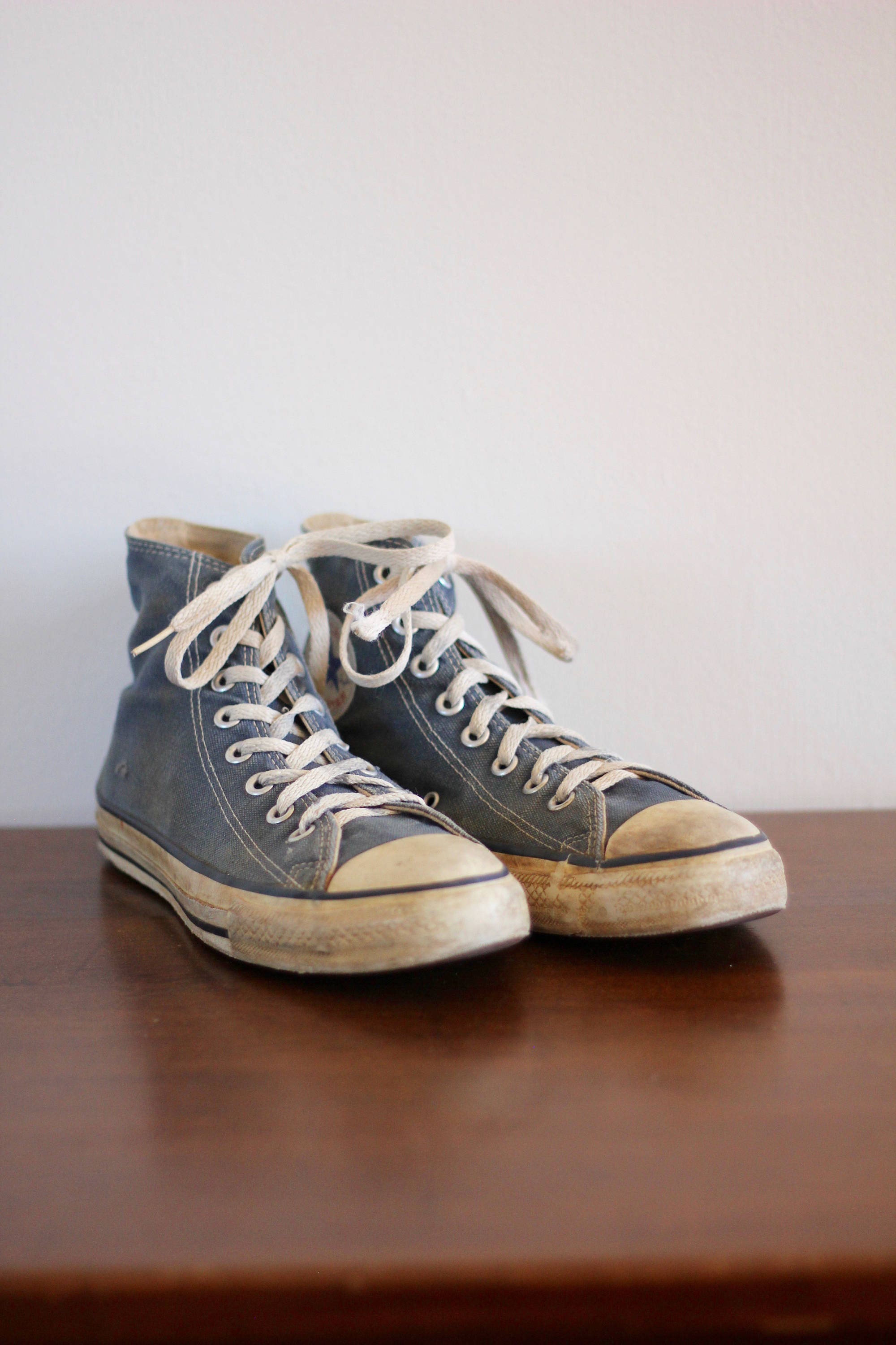 converse faded blue