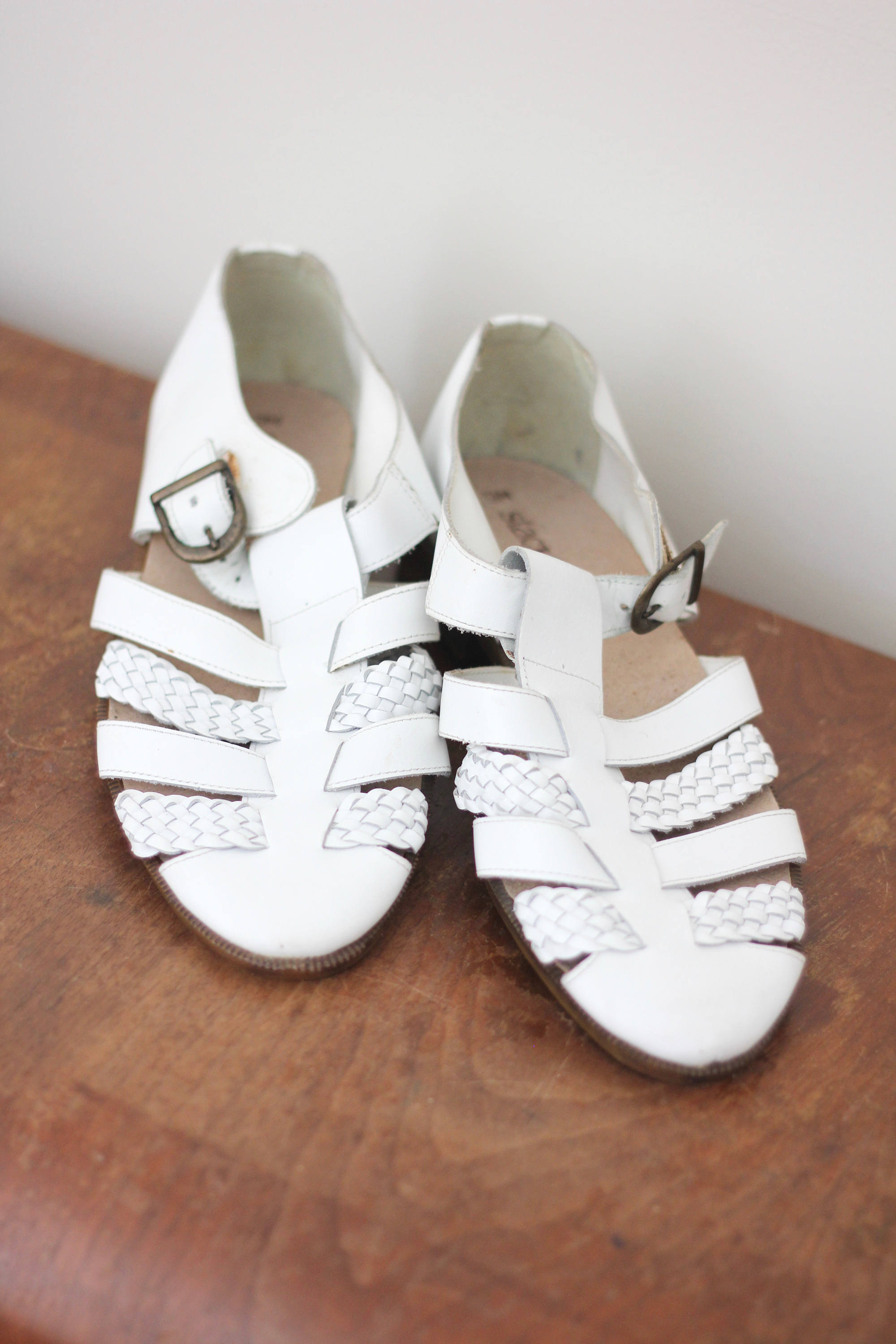 Men's Size 9 White Leather Summer Sandal Dress Shoe Stacy Adams Size 9