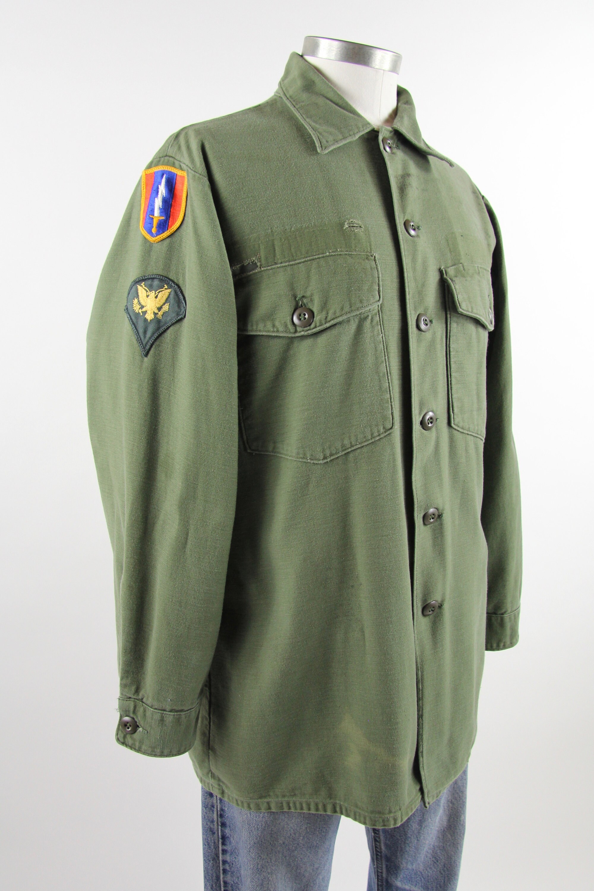 Men's Military Shirt Vintage Fatigue Green Army Button Down with Patches Long Sleeves Size