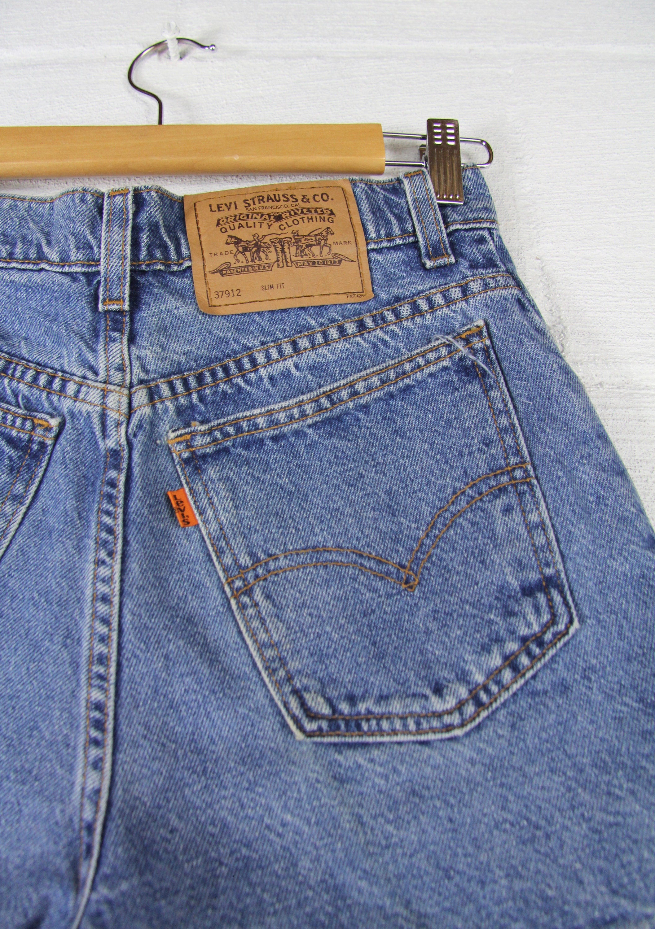 70's Orange Tab Levi's Denim Shorts Vintage Size Small 912 Slim Fit 26 Waist