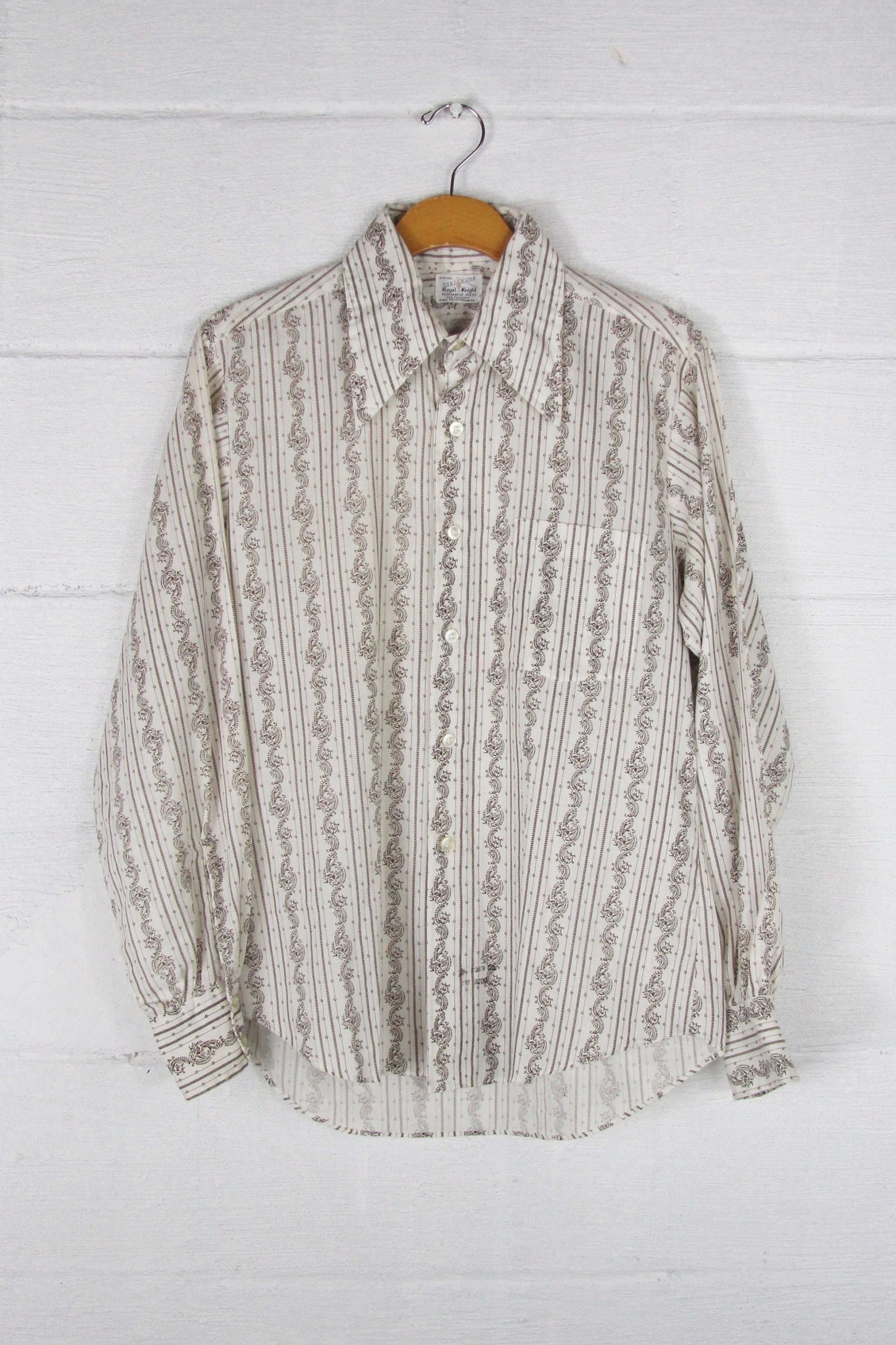 70 ' s Paisley rayé 70 ' s chemise bouton homme psychédélique Long Manche bouton vers le bas de la robe chemise Vintage taille moyenne 15-15,5 Made in USA 70 ' s Paisley rayé 70 ' vers s chemise bouton homme psychédélique Long Manche bouton vers ' le bas de la robe chemise Vintage taille moyenne 15-15,5 Made in USA 82ef12