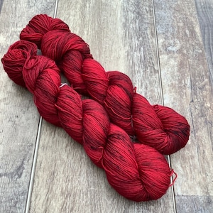 Yarnspirations Red Heart Medium Super Saver Yarn - Speckle Cherry Red - 10 oz