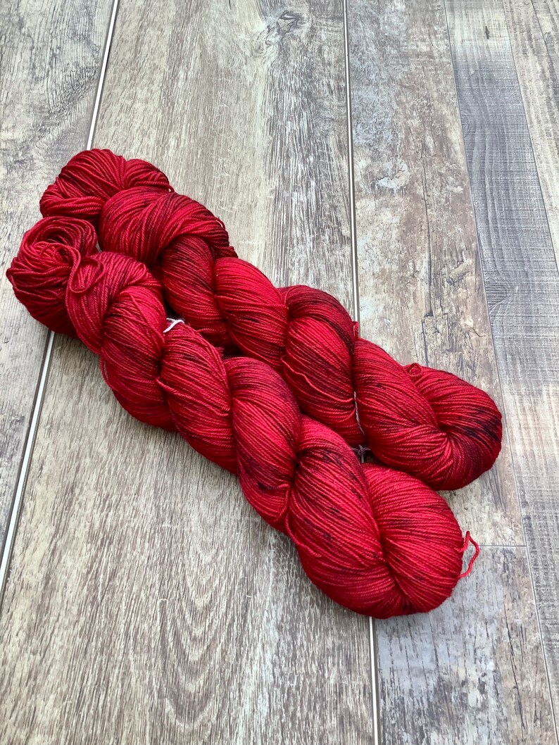 Cherry Chocolate Hand-Dyed Yarn, Multiple Bases Available imagem 2