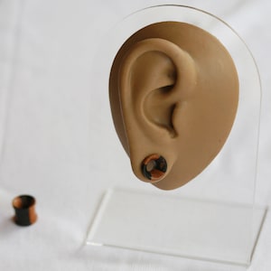 Arang and saba wood flesh tunnel, ear gauge, body piercing, hand made. price per pair