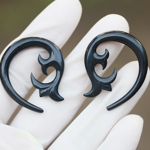 5 mm/ 4 ga floral hook ear gauges, hand made water Buffalo horn . body piercing jewelry, ear gauges .price per pair